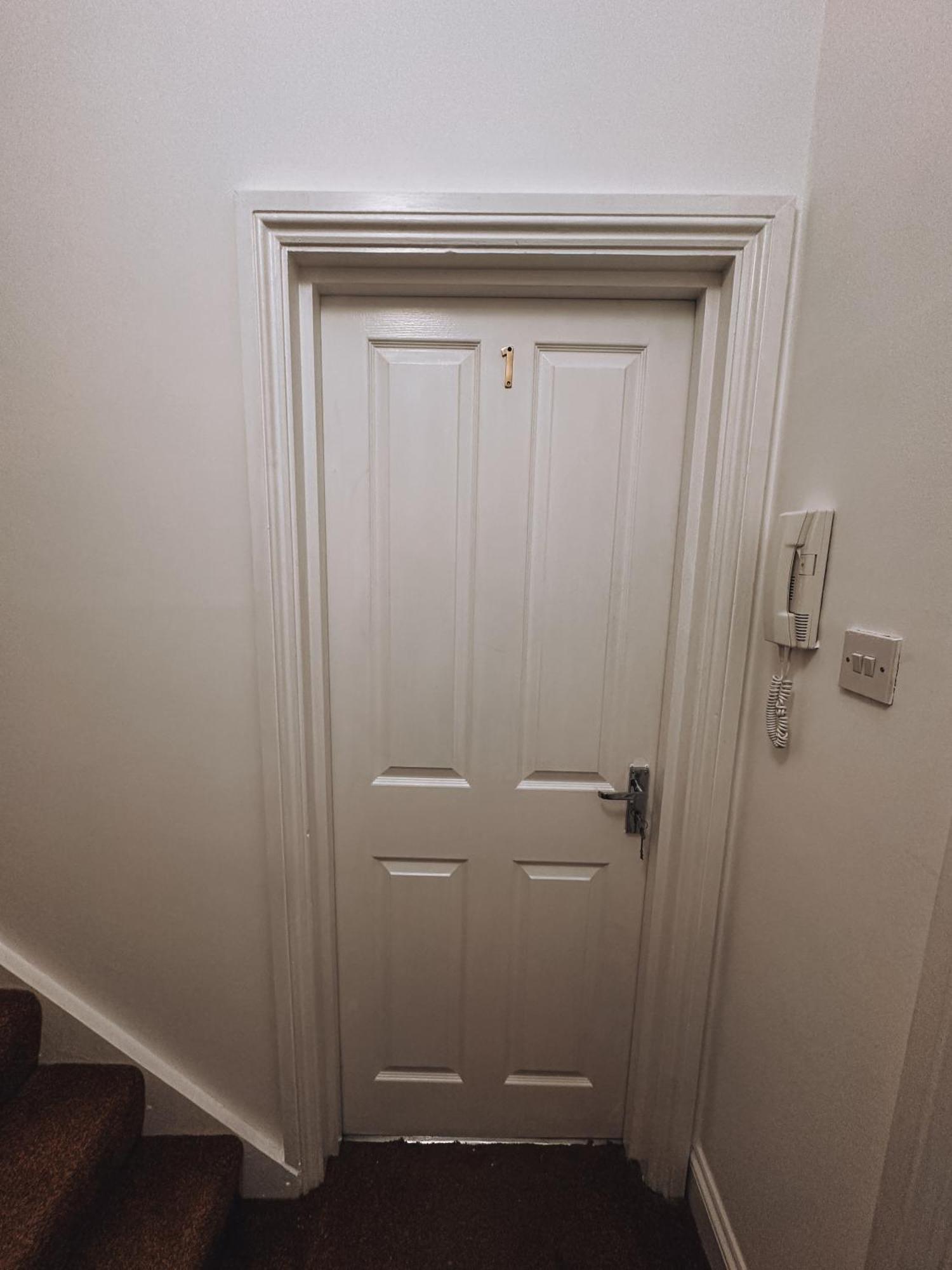 Spacious 3 Rooms In Tooting Лондон Экстерьер фото