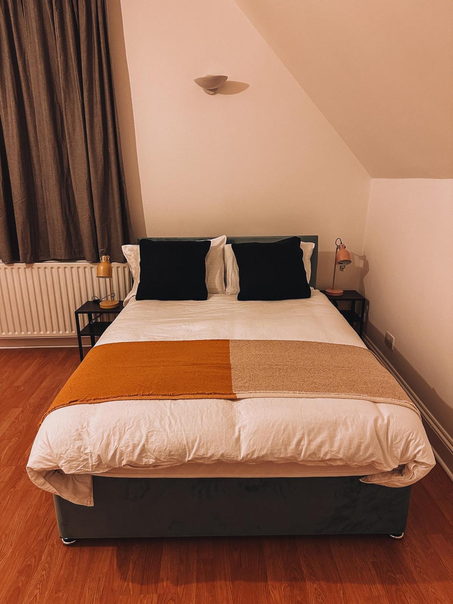 Spacious 3 Rooms In Tooting Лондон Экстерьер фото